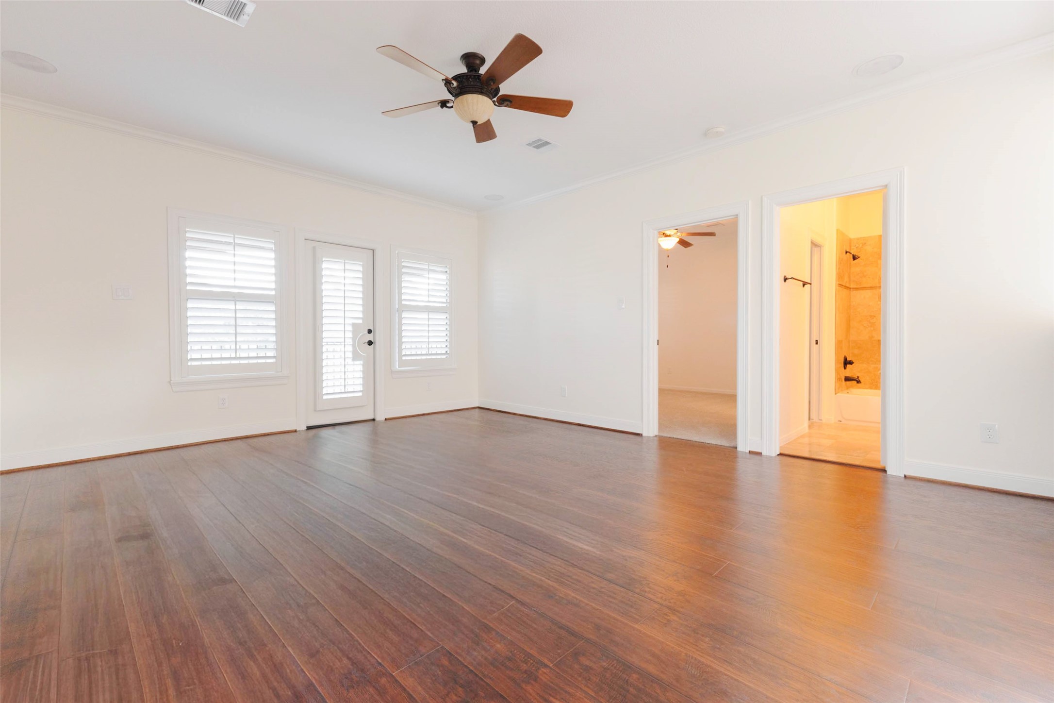 2818 Twin Fountains Drive, Houston, TX 77068
