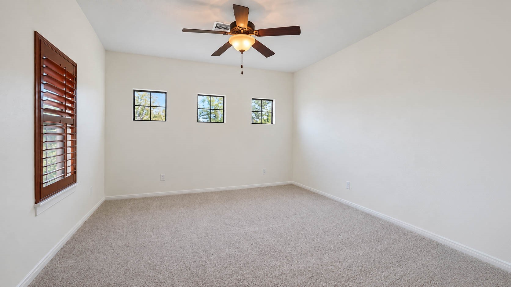 2818 Twin Fountains Drive, Houston, TX 77068