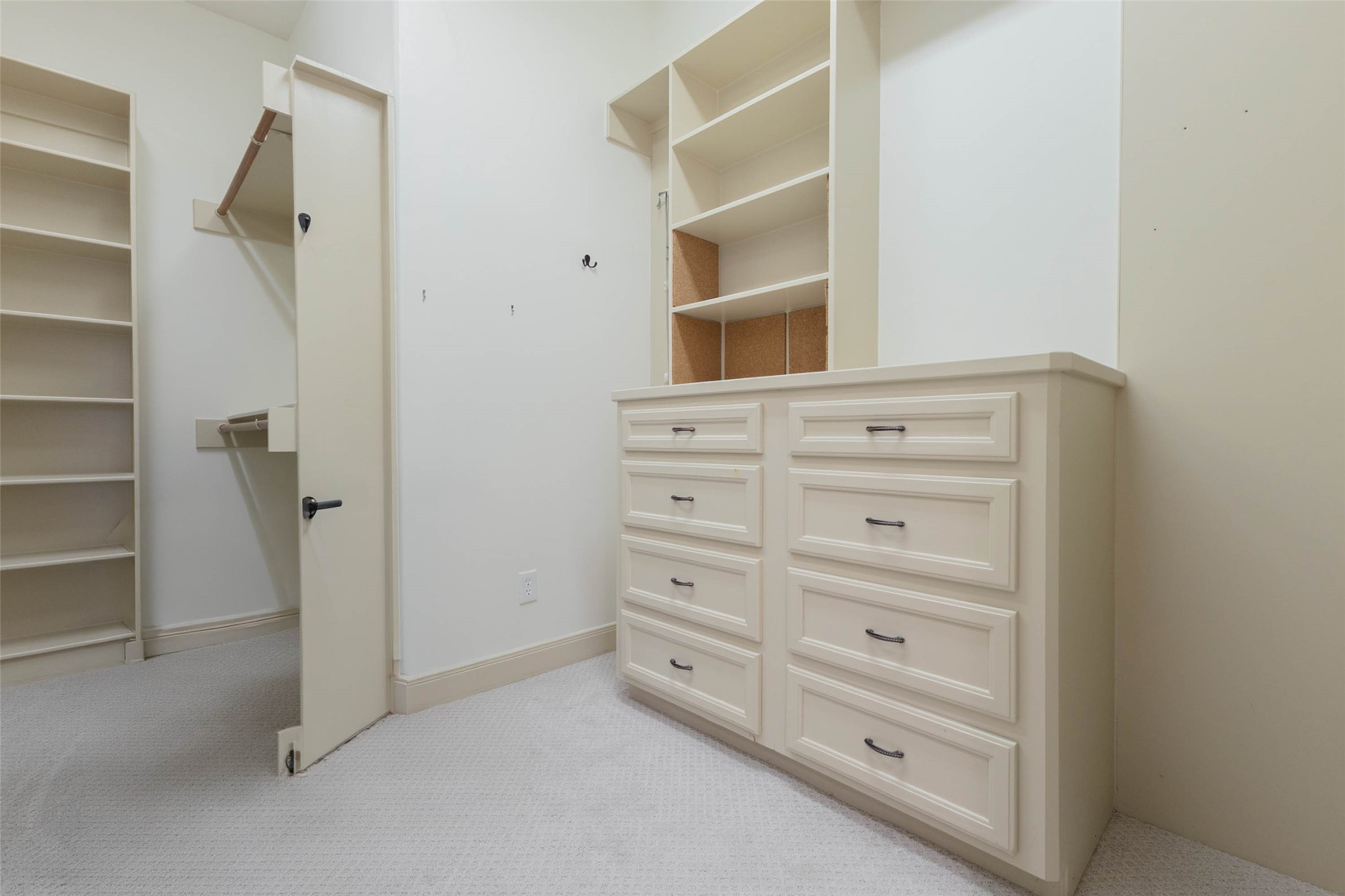 2818 Twin Fountains Drive, Houston, TX 77068