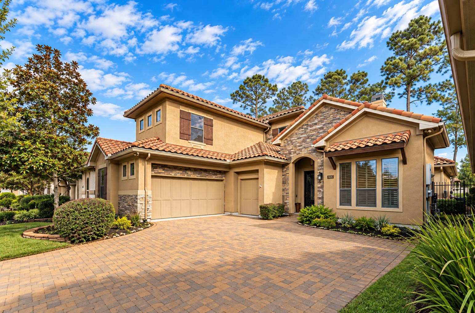 2818 Twin Fountains Drive, Houston, TX 77068