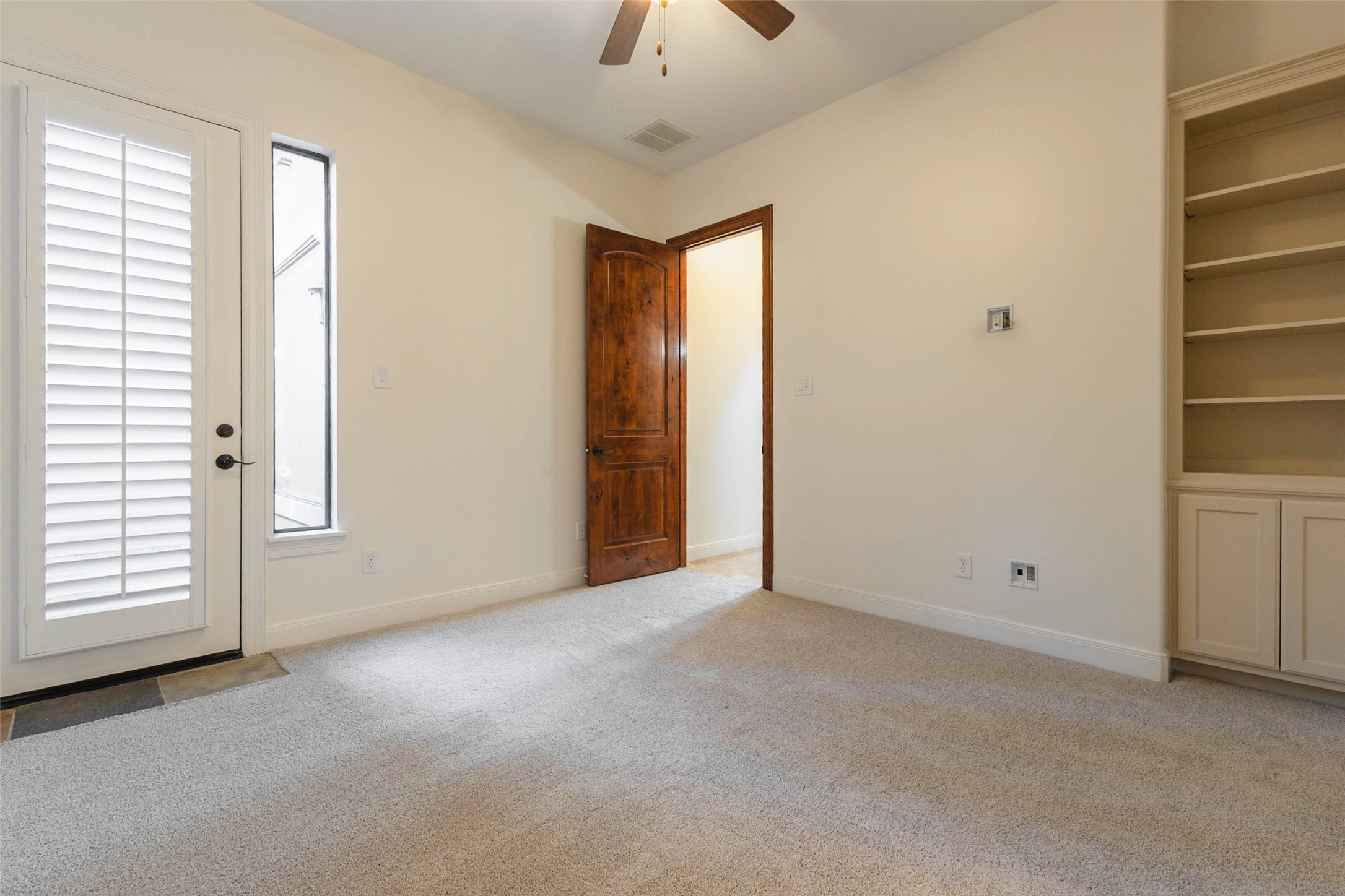 2818 Twin Fountains Drive, Houston, TX 77068