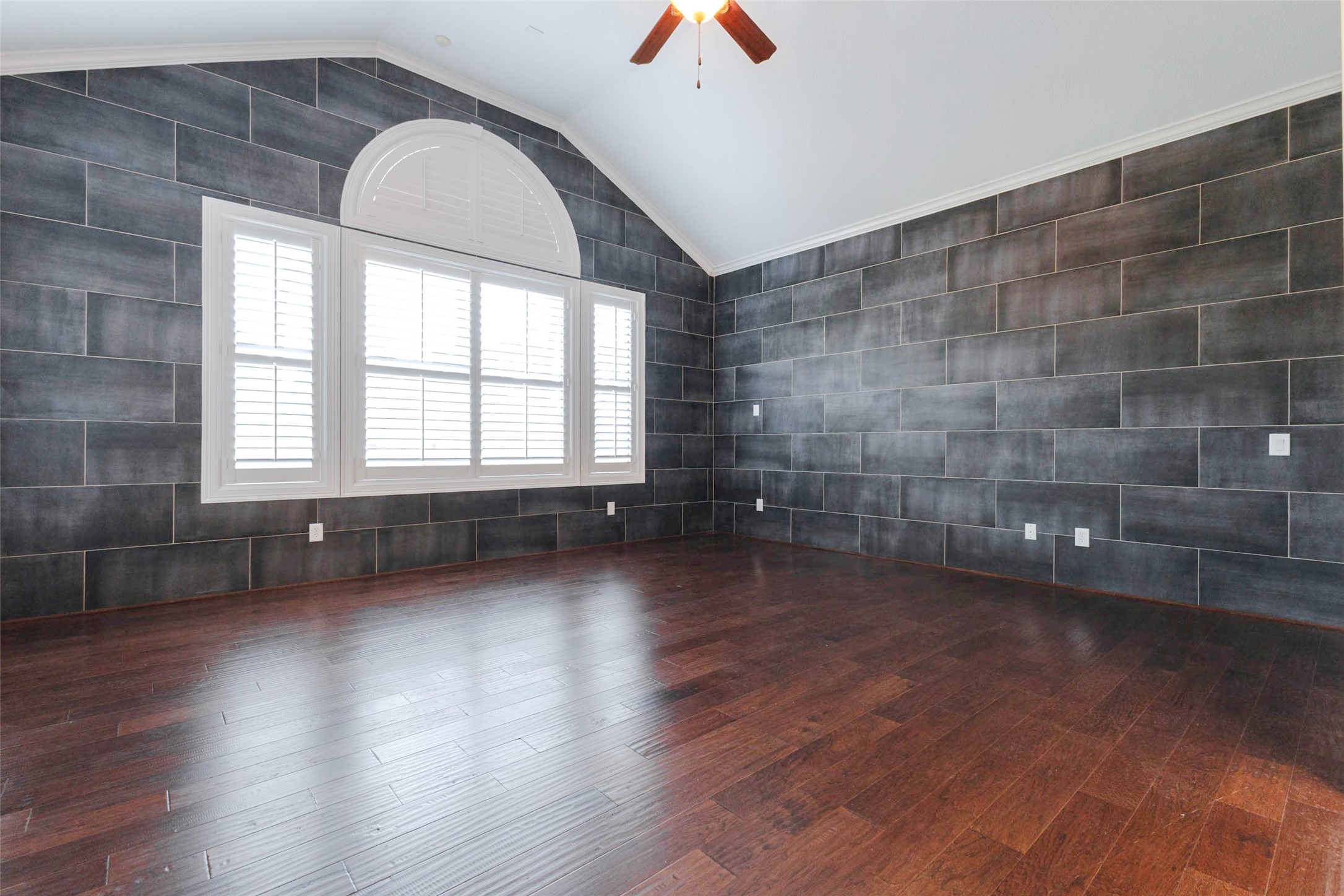 2818 Twin Fountains Drive, Houston, TX 77068