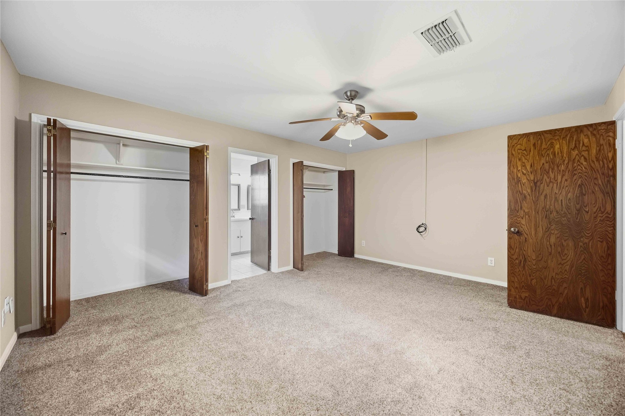 1218 S Booth Lane, Alvin, TX 77511