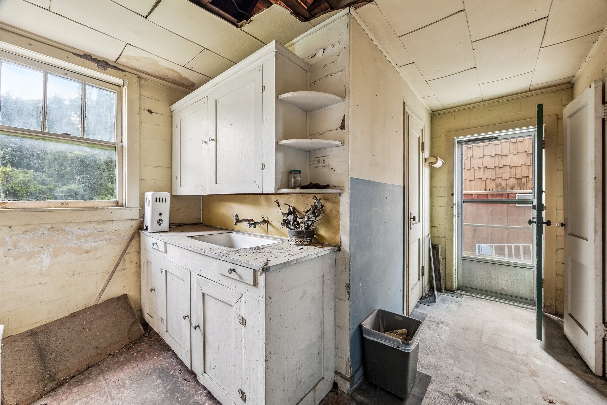 2507 3rd Avenue N, Texas City, TX 77590