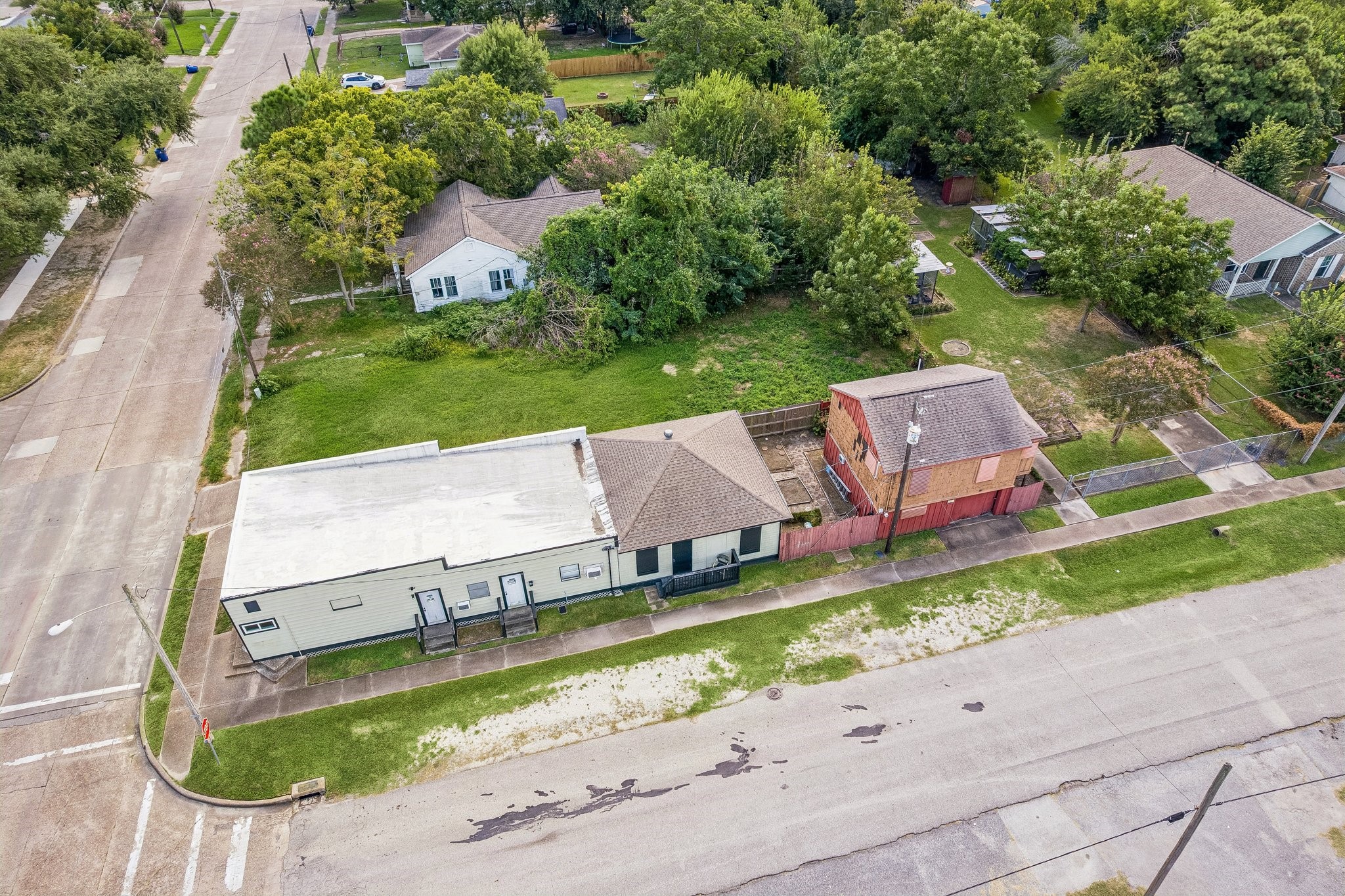 2507 3rd Avenue N, Texas City, TX 77590