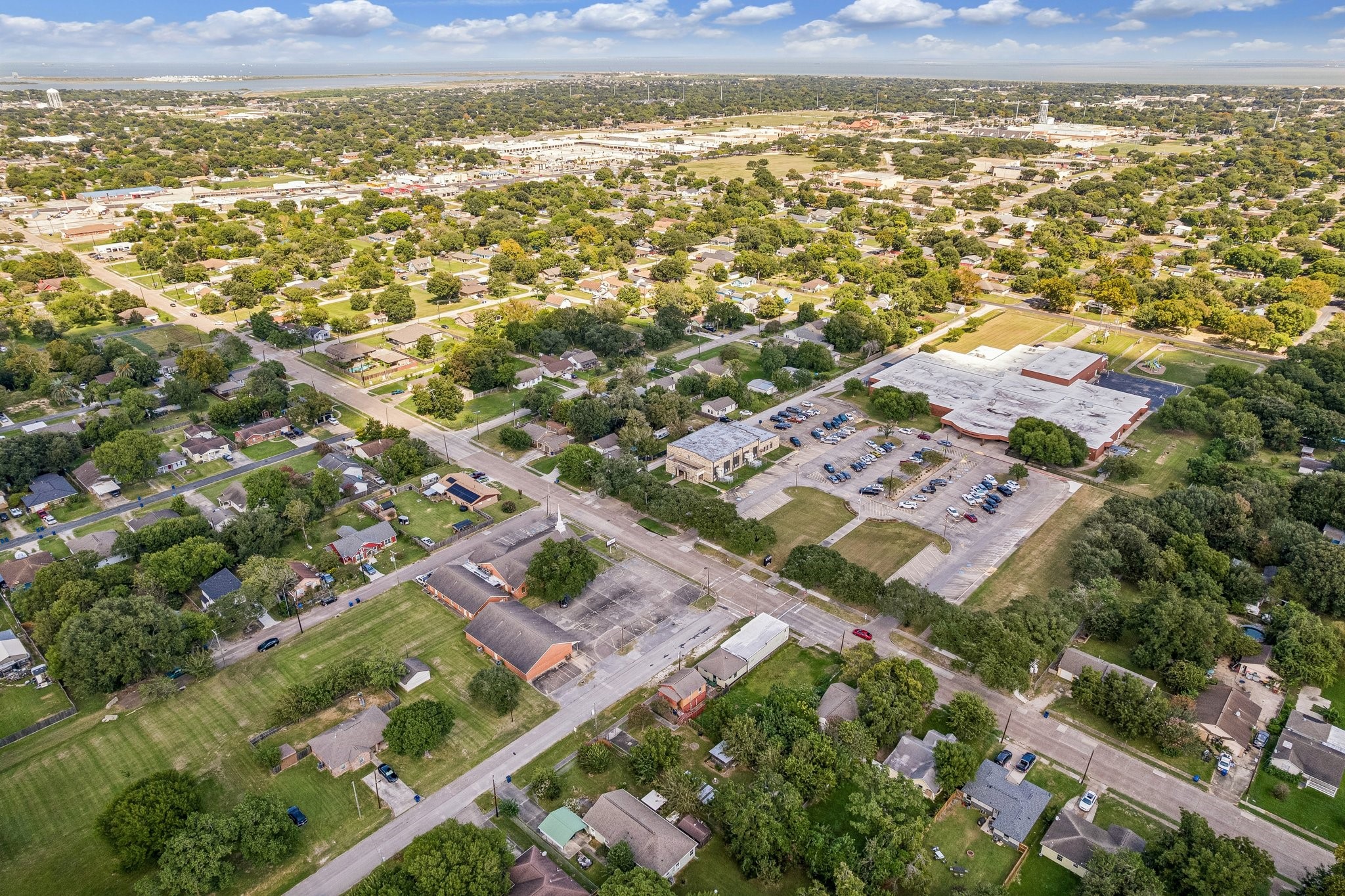 2507 3rd Avenue N, Texas City, TX 77590