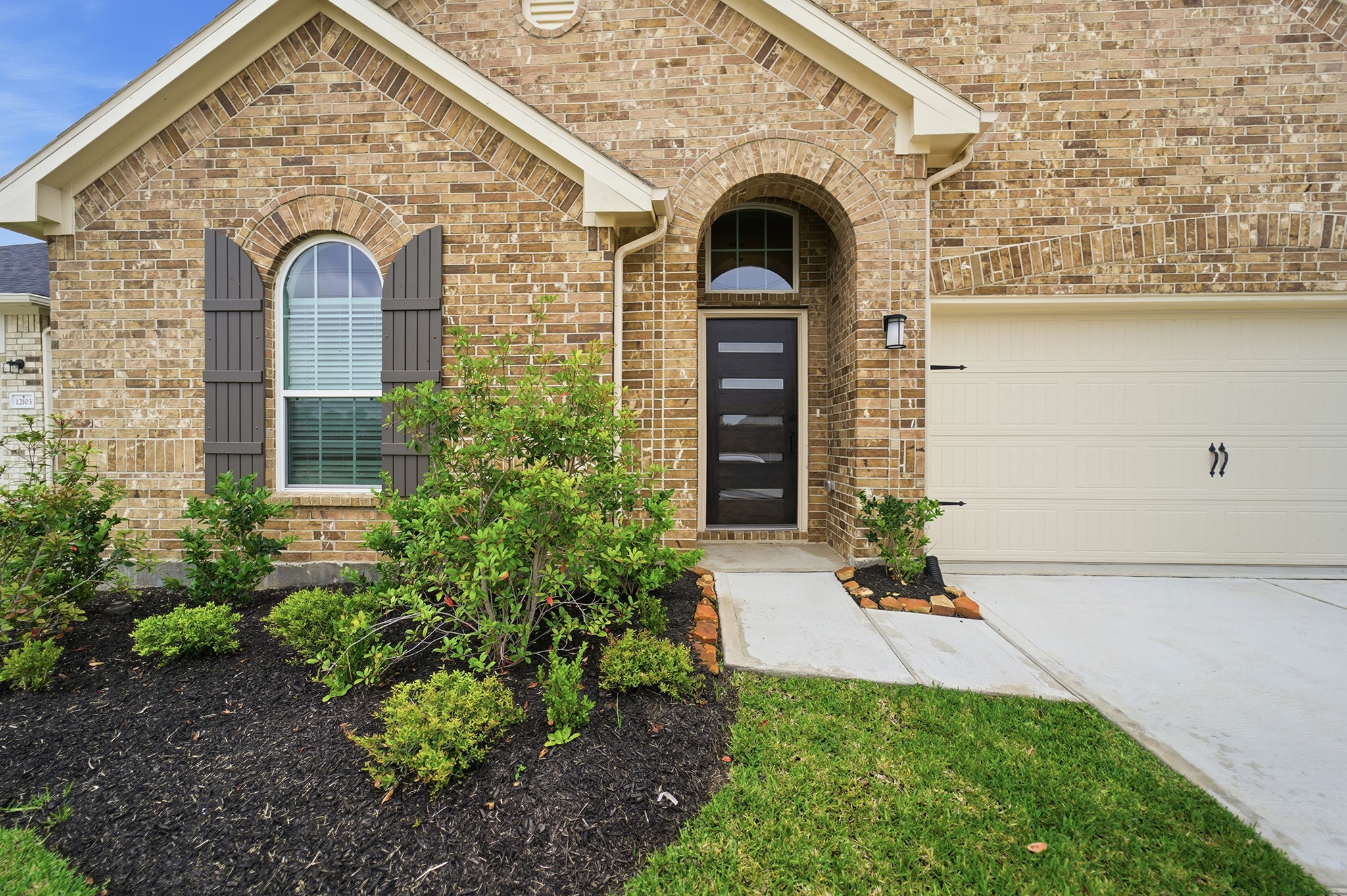 12107 N Wooden Mill Lane N, Santa Fe, TX 77510