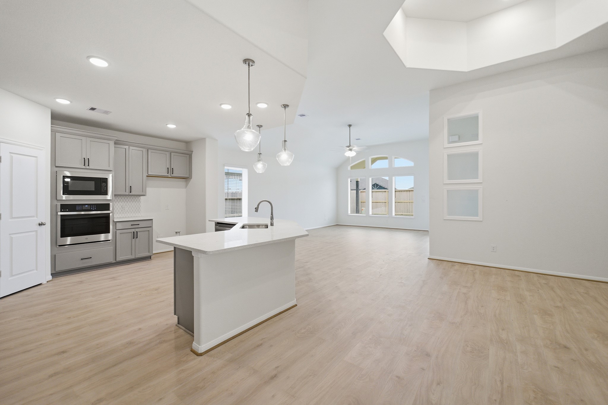 12107 N Wooden Mill Lane N, Santa Fe, TX 77510