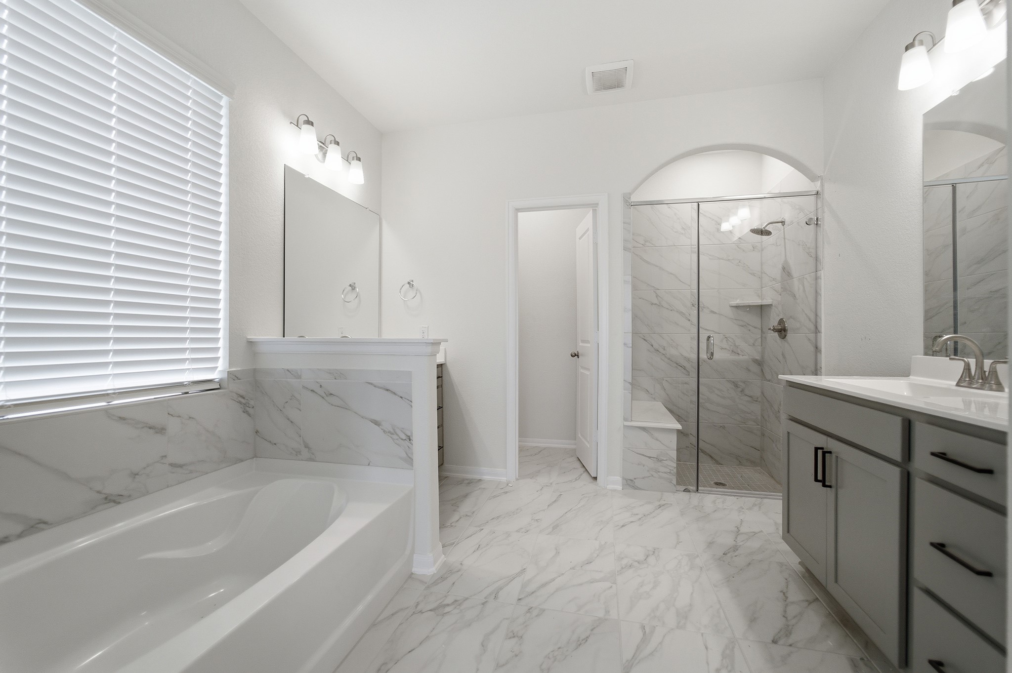12107 N Wooden Mill Lane N, Santa Fe, TX 77510
