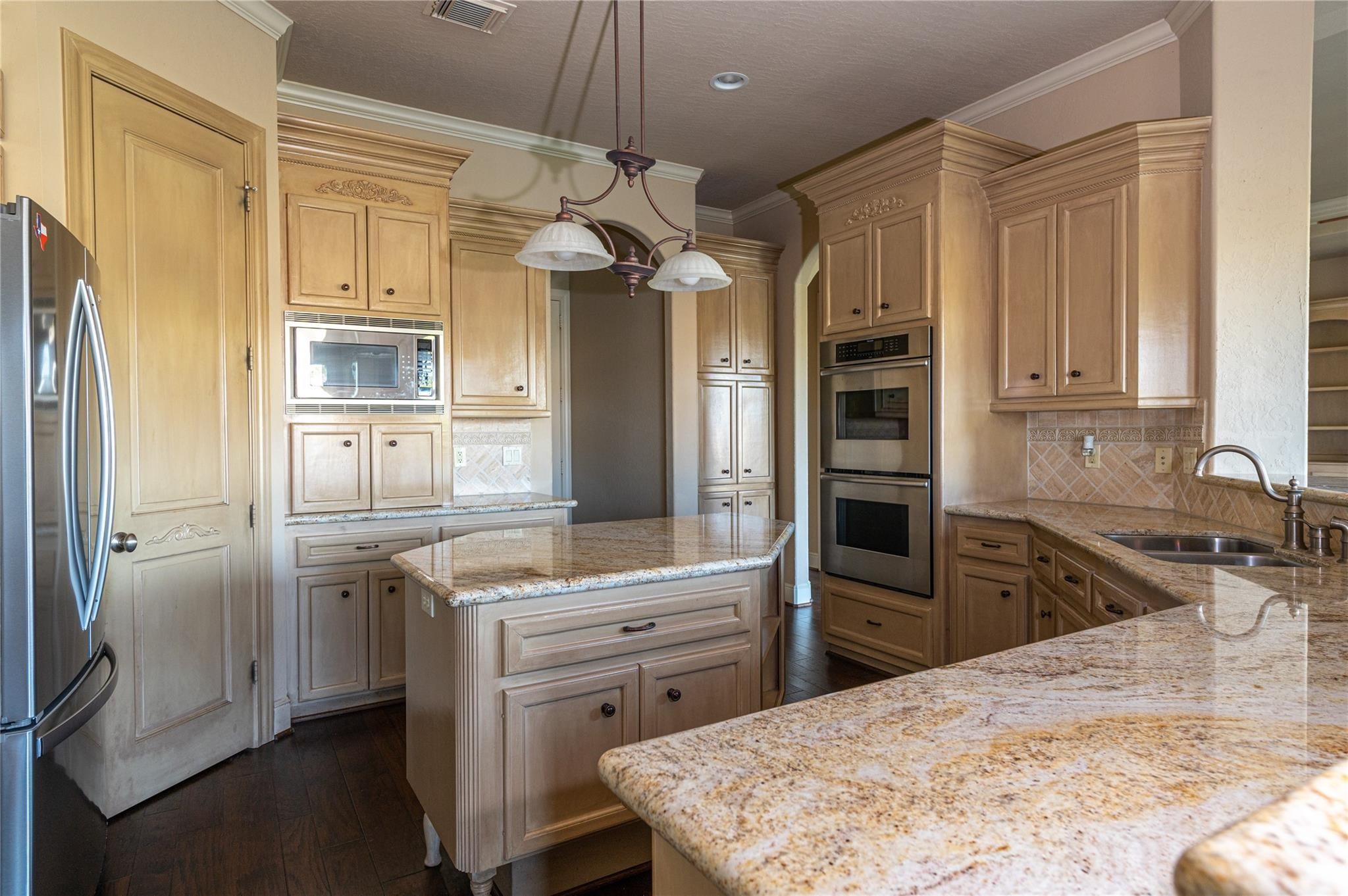 25702 Golden Bell Drive, Spring, TX 77389