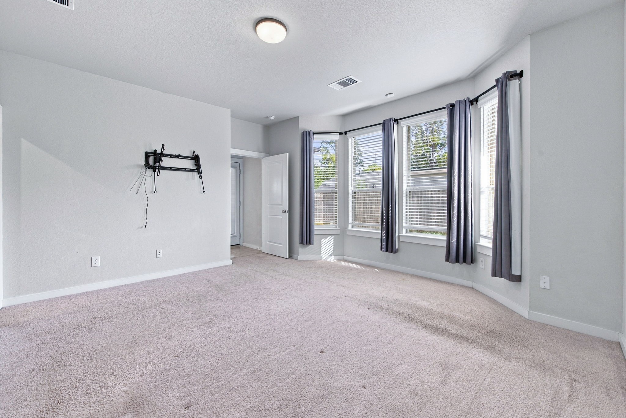 5079 Klein Orchard Drive, Houston, TX 77066