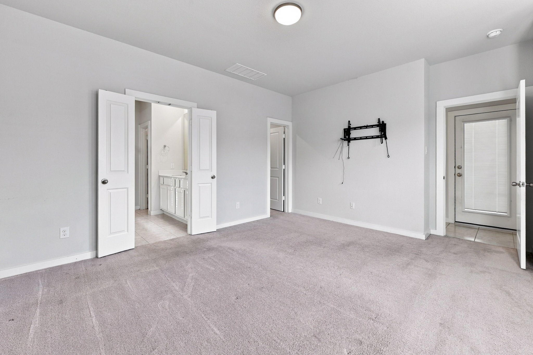 5079 Klein Orchard Drive, Houston, TX 77066