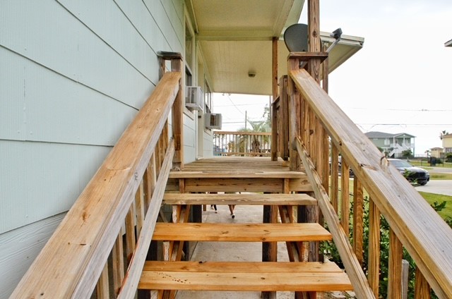 1112 7th Street, San Leon, TX 77539
