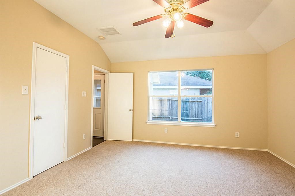 87 Hockenberry Place, The Woodlands, TX 77385