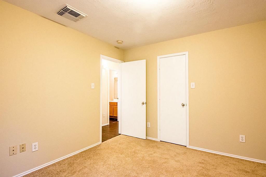 87 Hockenberry Place, The Woodlands, TX 77385