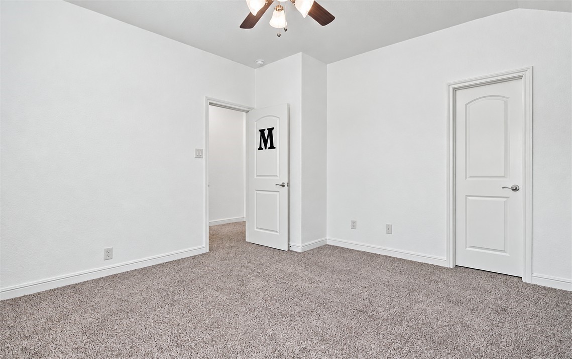 Secondary bedroom