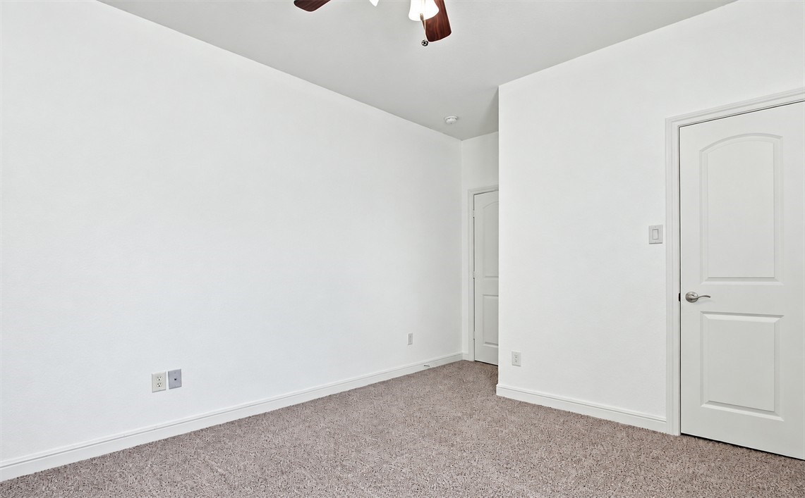 Secondary bedroom
