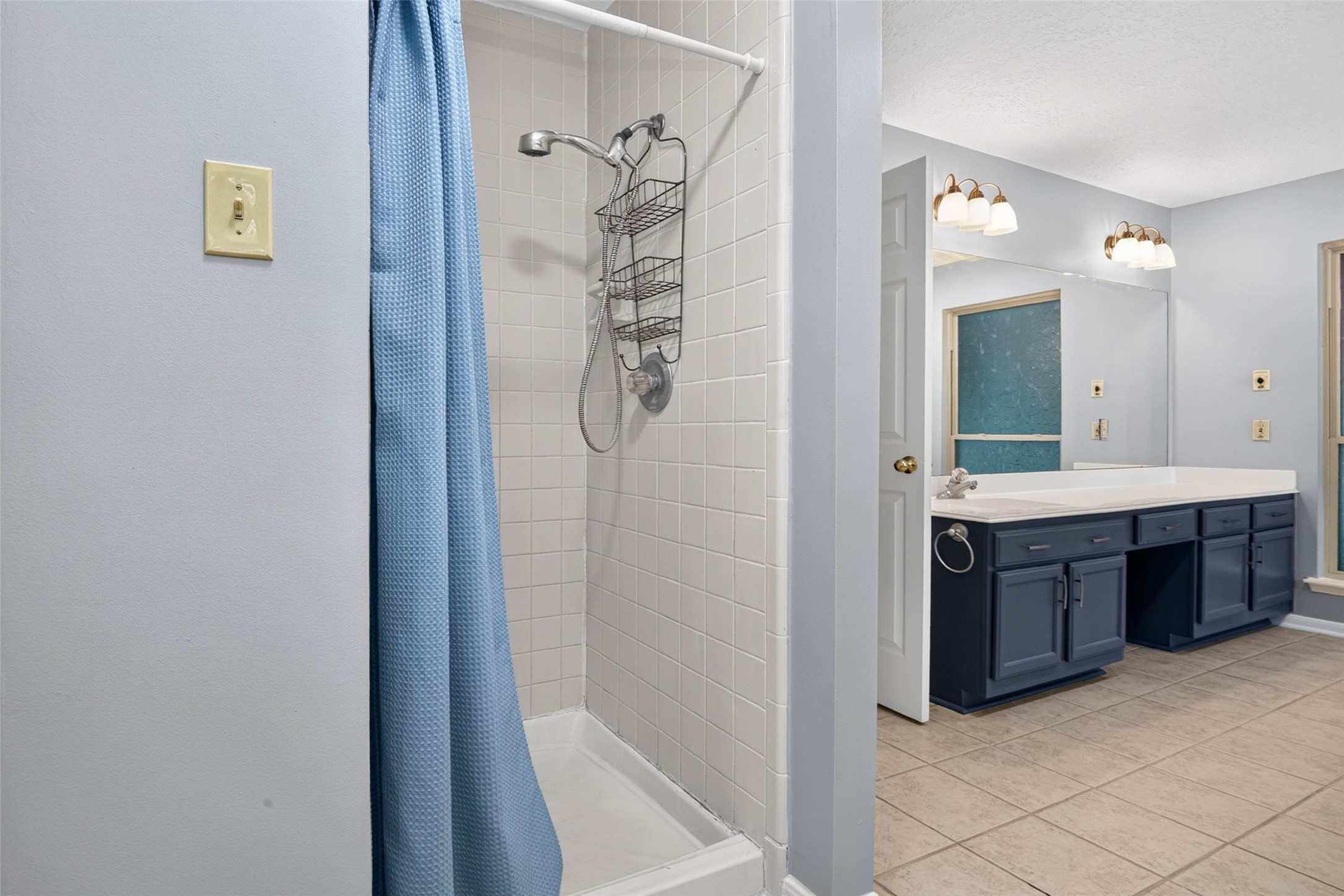 507 Brompton Lane, Highlands, TX 77562