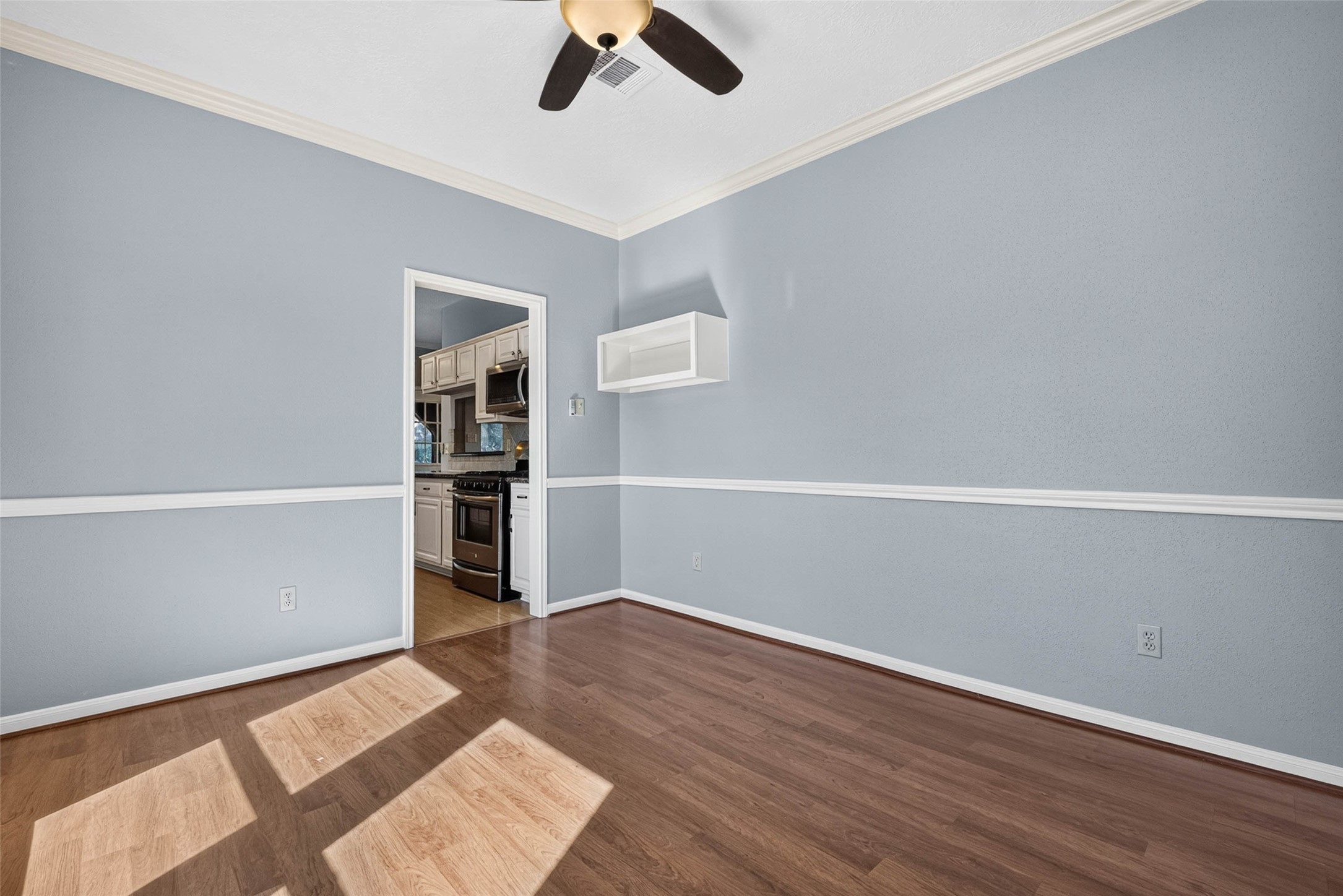 507 Brompton Lane, Highlands, TX 77562