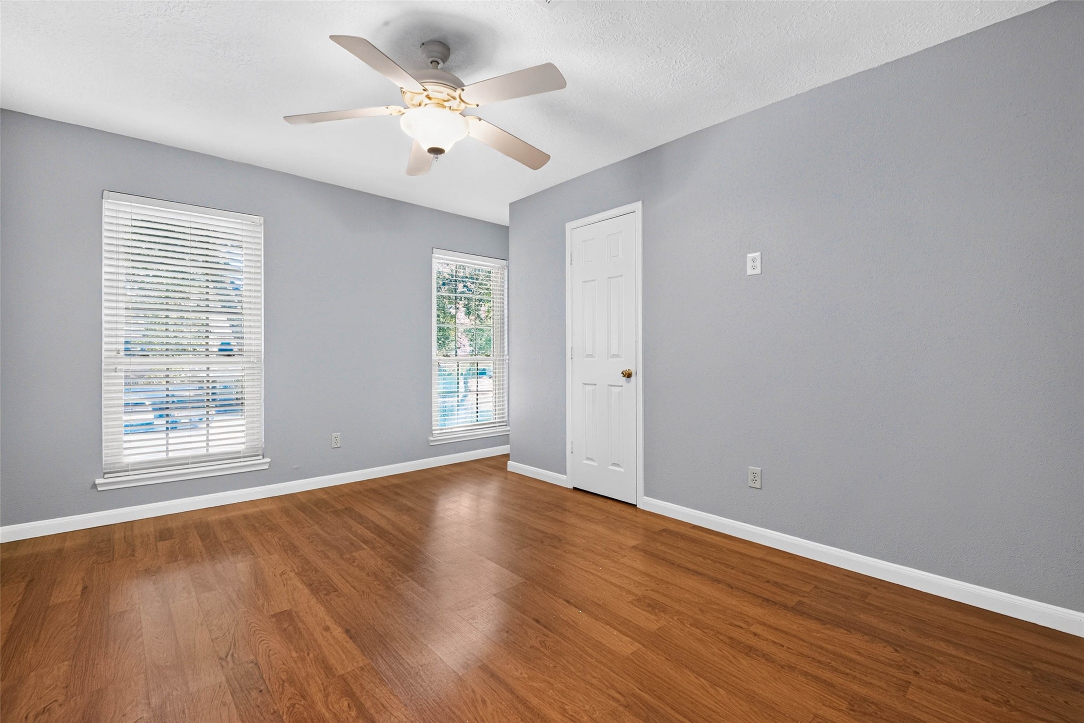 507 Brompton Lane, Highlands, TX 77562