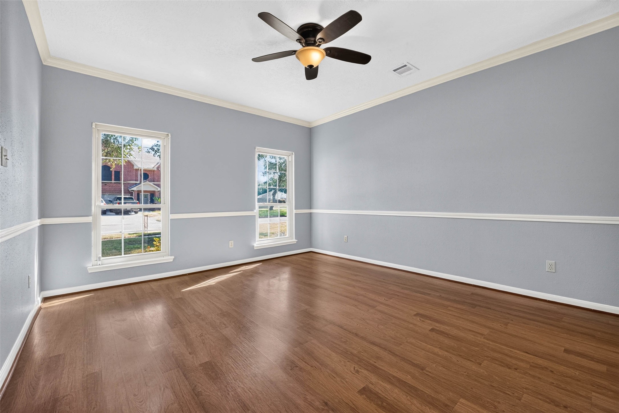 507 Brompton Lane, Highlands, TX 77562