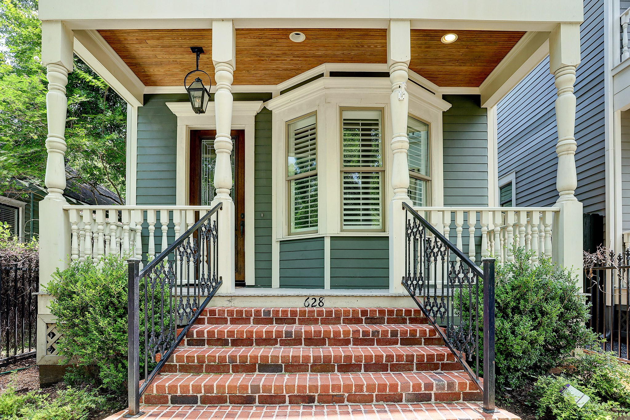 628 W 17th Street, Houston, TX 77008 628 W 17th Street, Houston, TX 77008