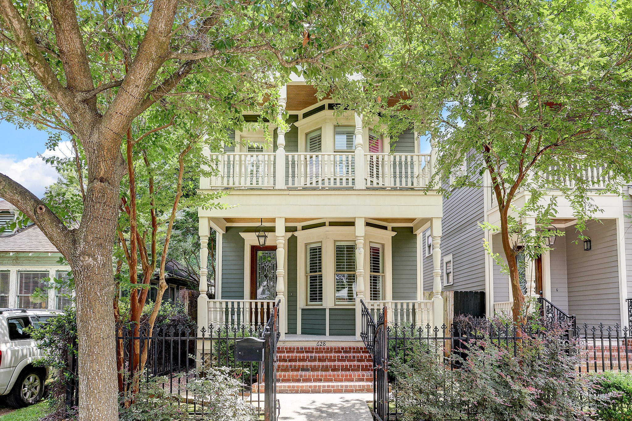 628 W 17th Street, Houston, TX 77008 628 W 17th Street, Houston, TX 77008