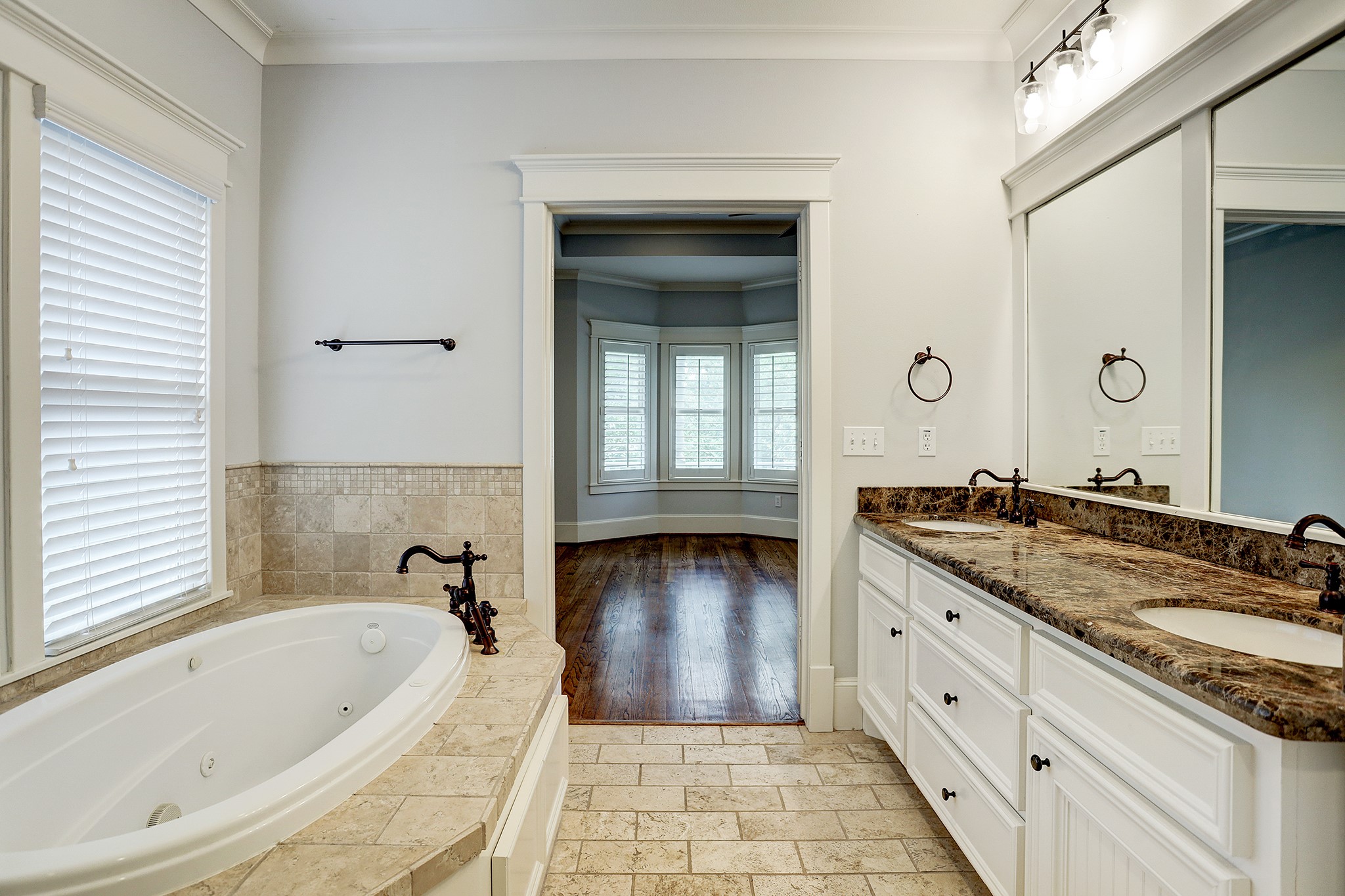 628 W 17th Street, Houston, TX 77008