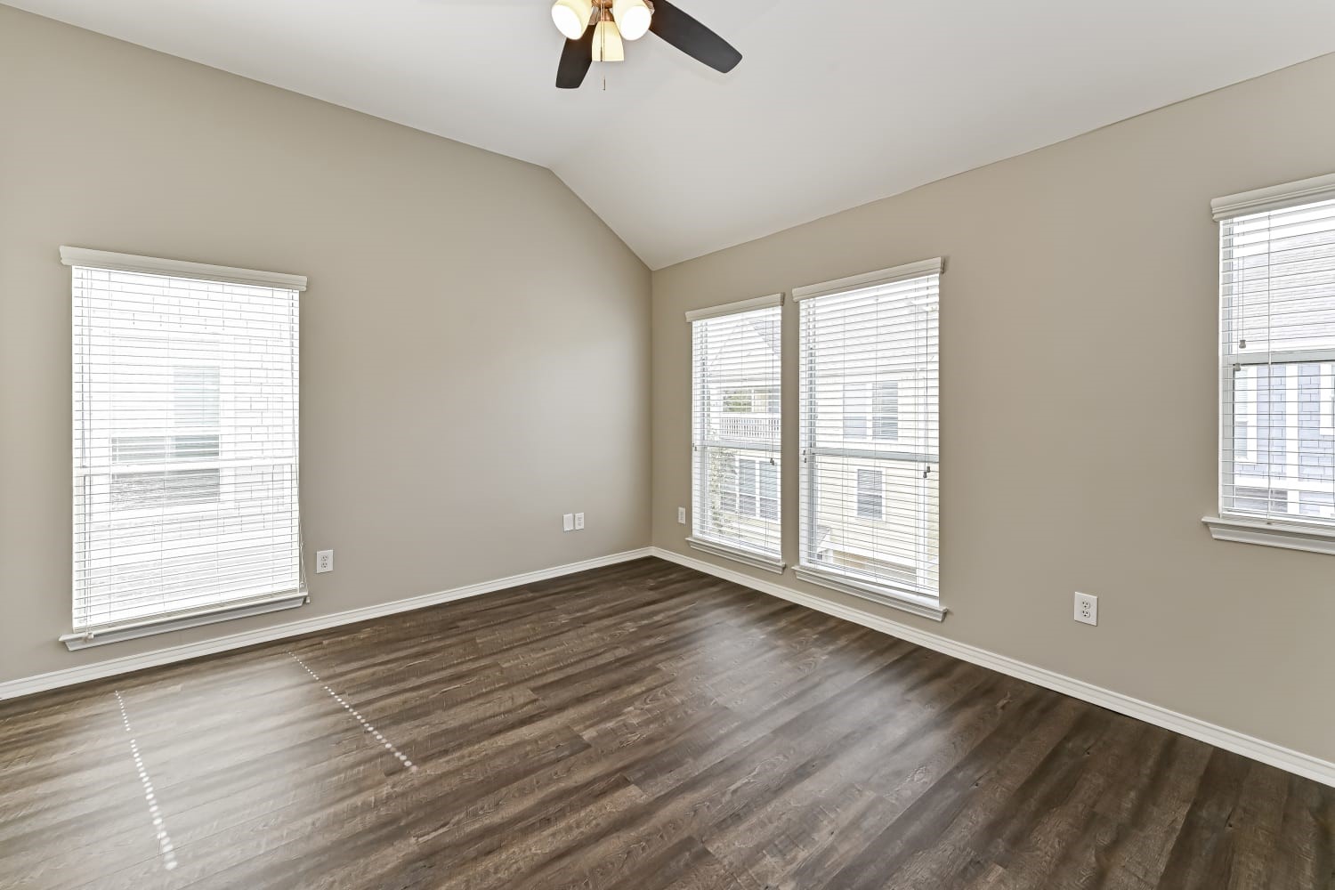 1403 W 26th Street, Houston, TX 77008