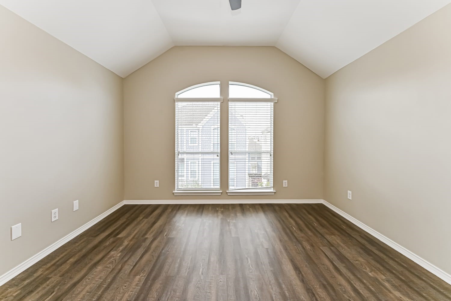 1403 W 26th Street, Houston, TX 77008