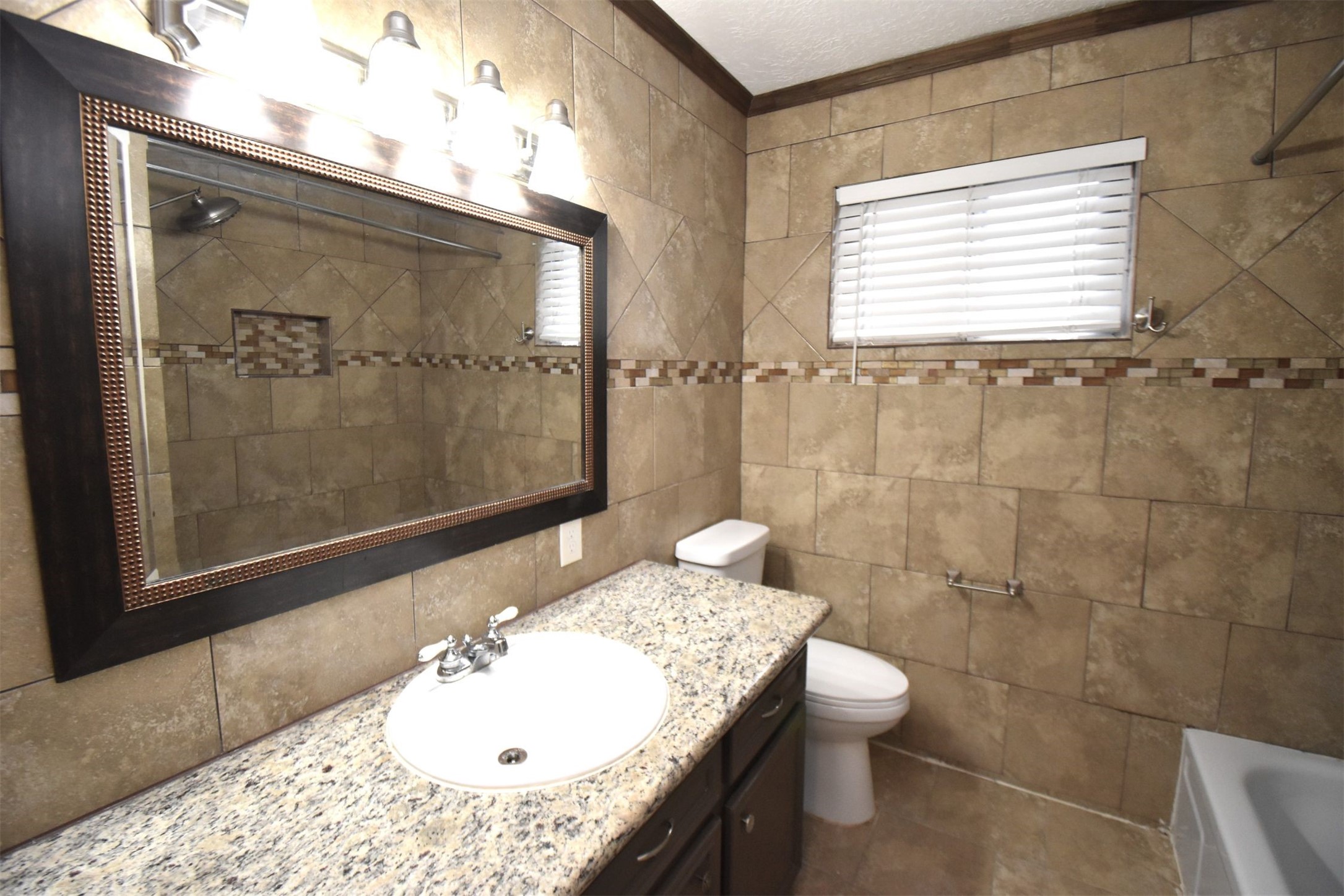 429 Sunset Drive, Dickinson, TX 77539