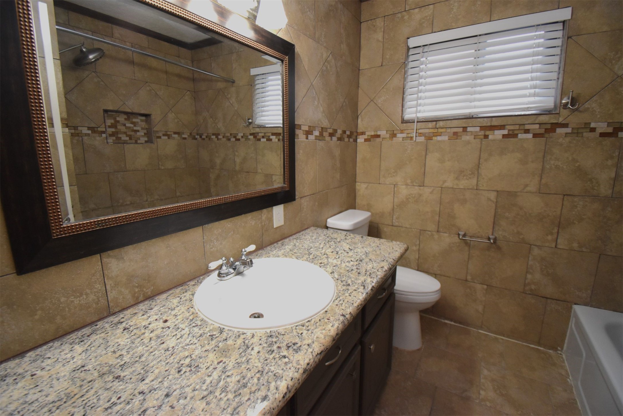 429 Sunset Drive, Dickinson, TX 77539