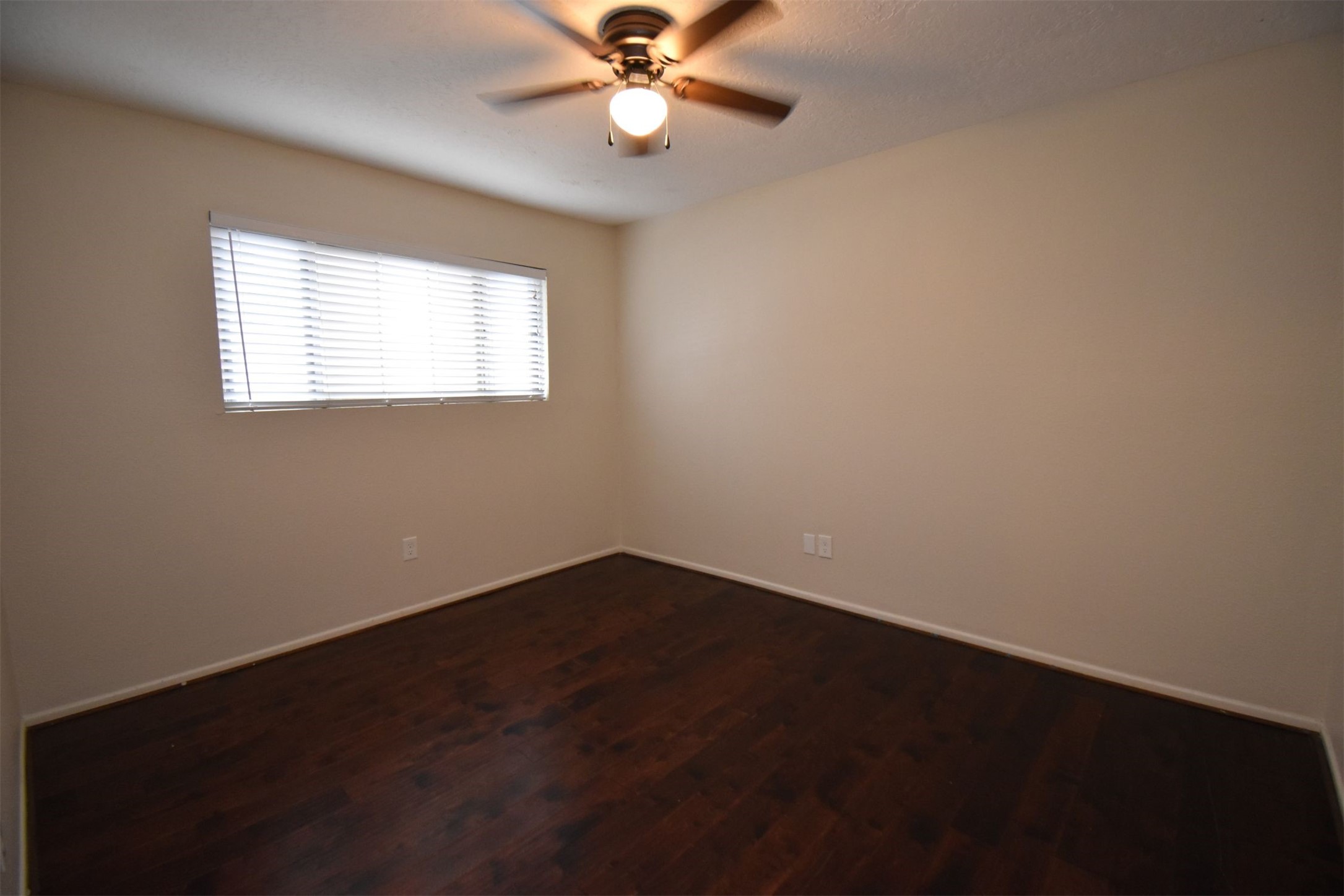 429 Sunset Drive, Dickinson, TX 77539