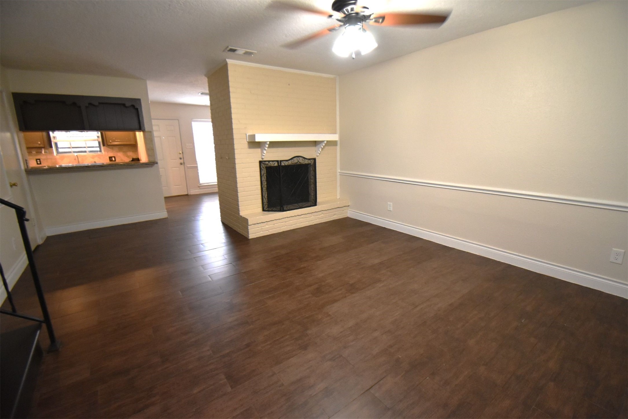 429 Sunset Drive, Dickinson, TX 77539