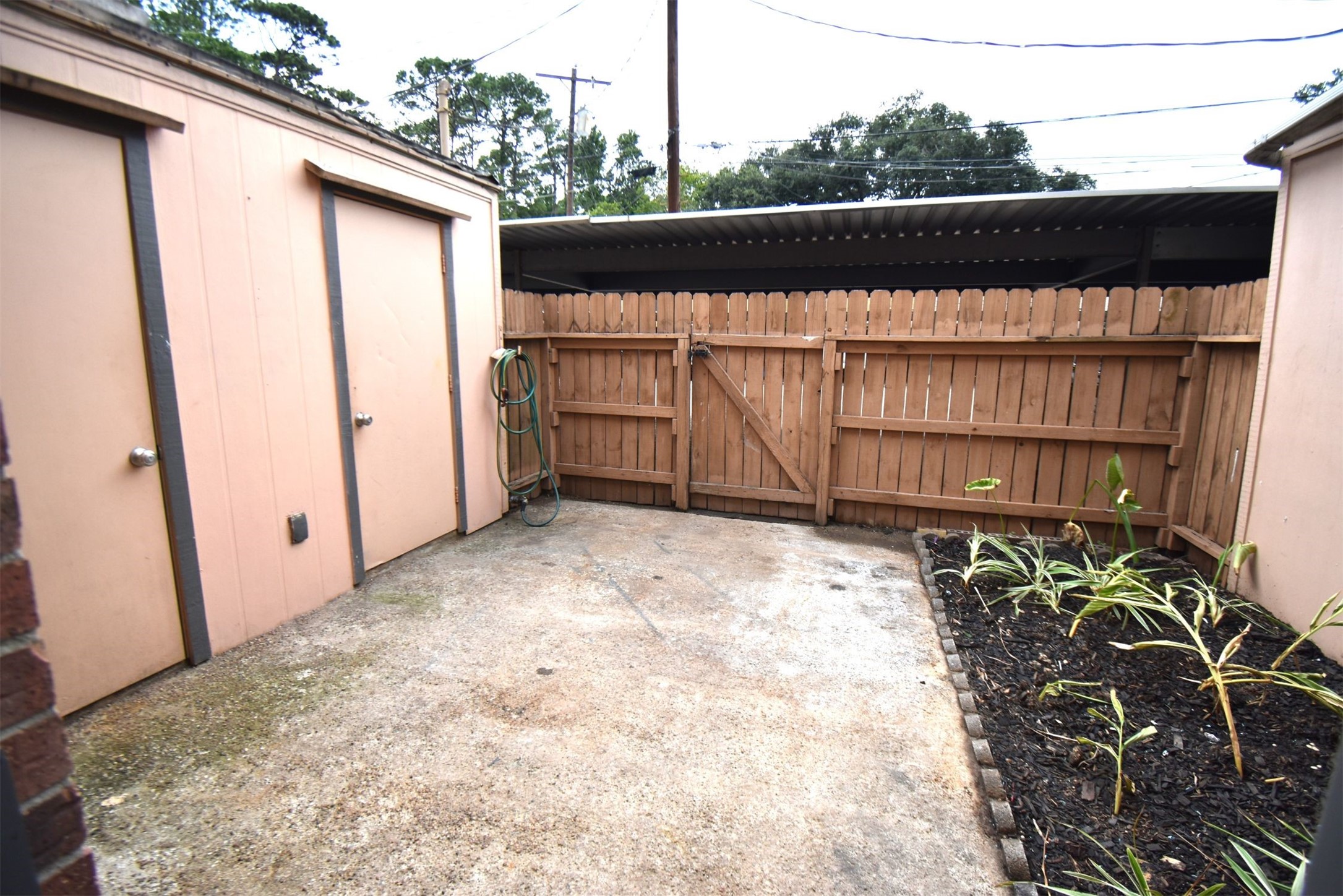 429 Sunset Drive, Dickinson, TX 77539