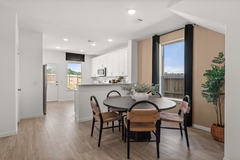 MODEL HOME images may NOT be consistent with the finished product.
