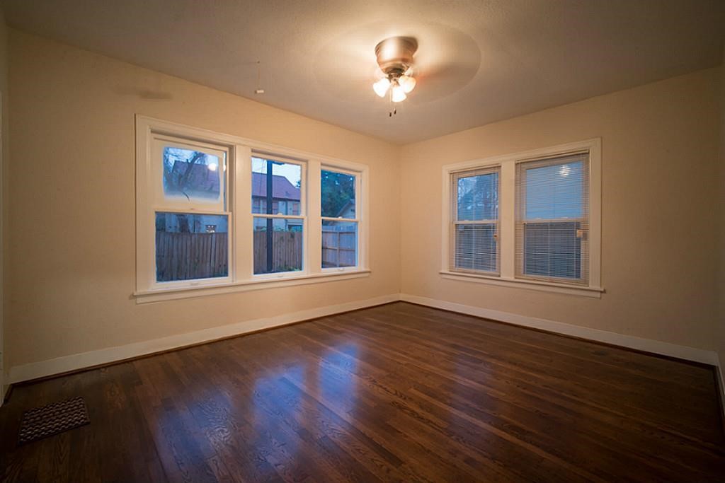 All three of the bedrooms are gifted in size and have ceiling fans. All three of the bedrooms are gifted in size and have ceiling fans.