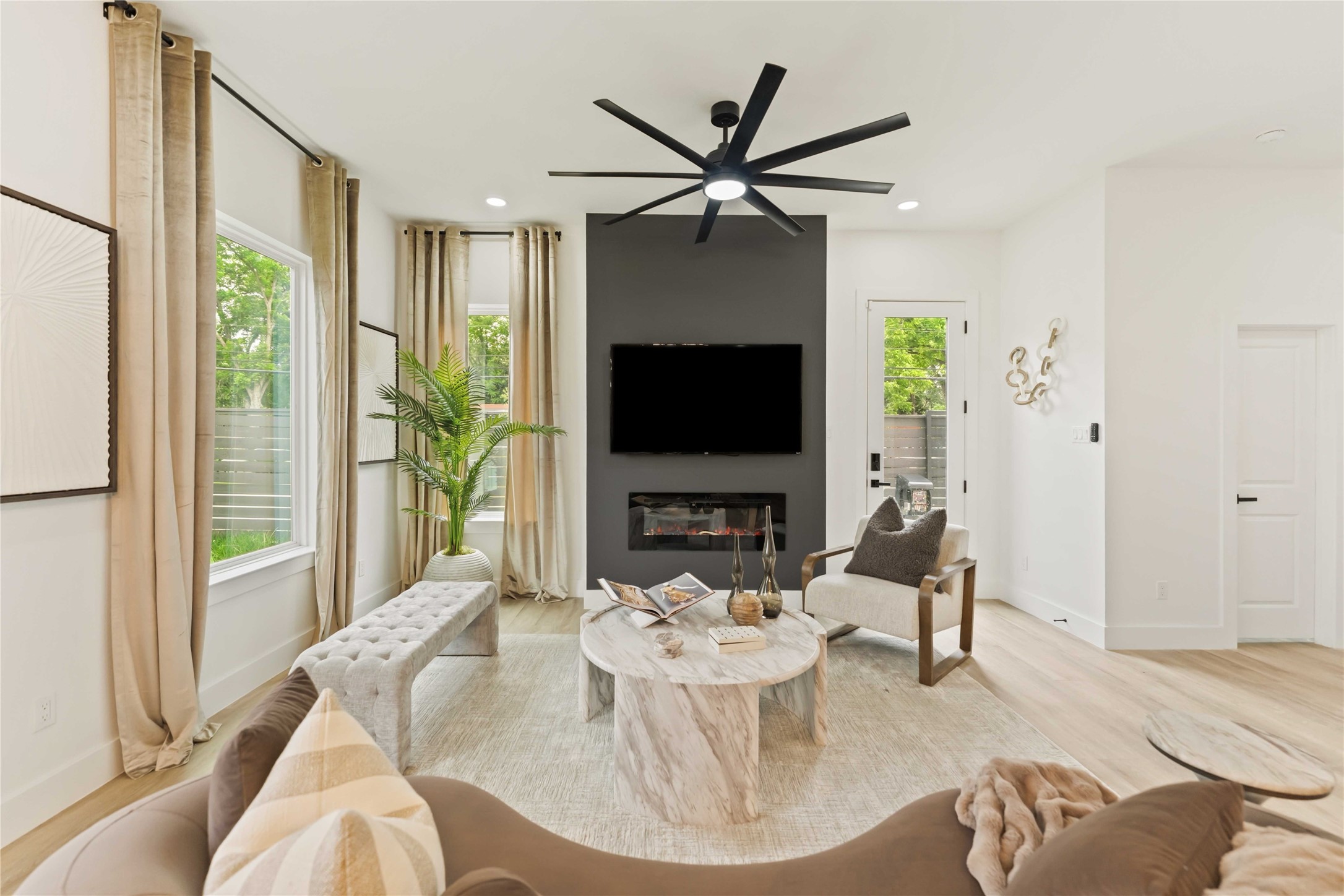 6539 Sealey Street, Houston, TX 77091