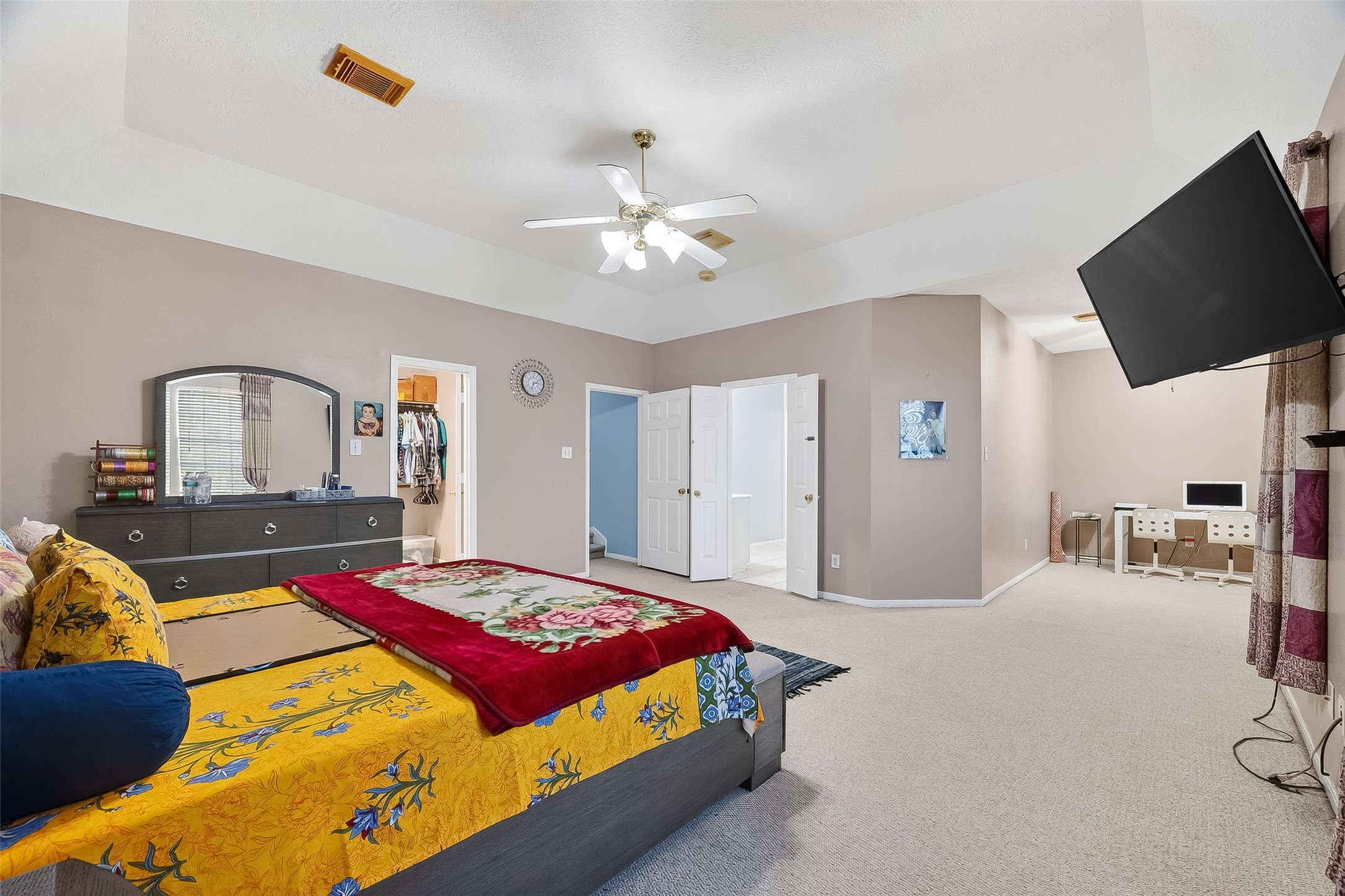 15527 Seminole Canyon Drive, Sugar Land, TX 77498