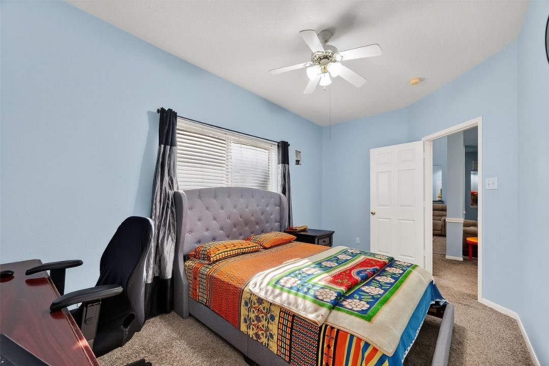 15527 Seminole Canyon Drive, Sugar Land, TX 77498
