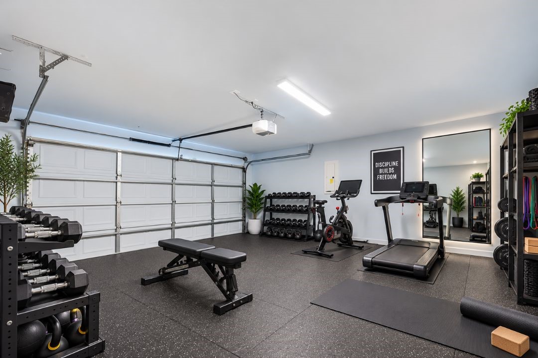 These photos have been virtually staged for illustrative purposes only. Furniture and dcor shown are digitally added and are not included with the property.