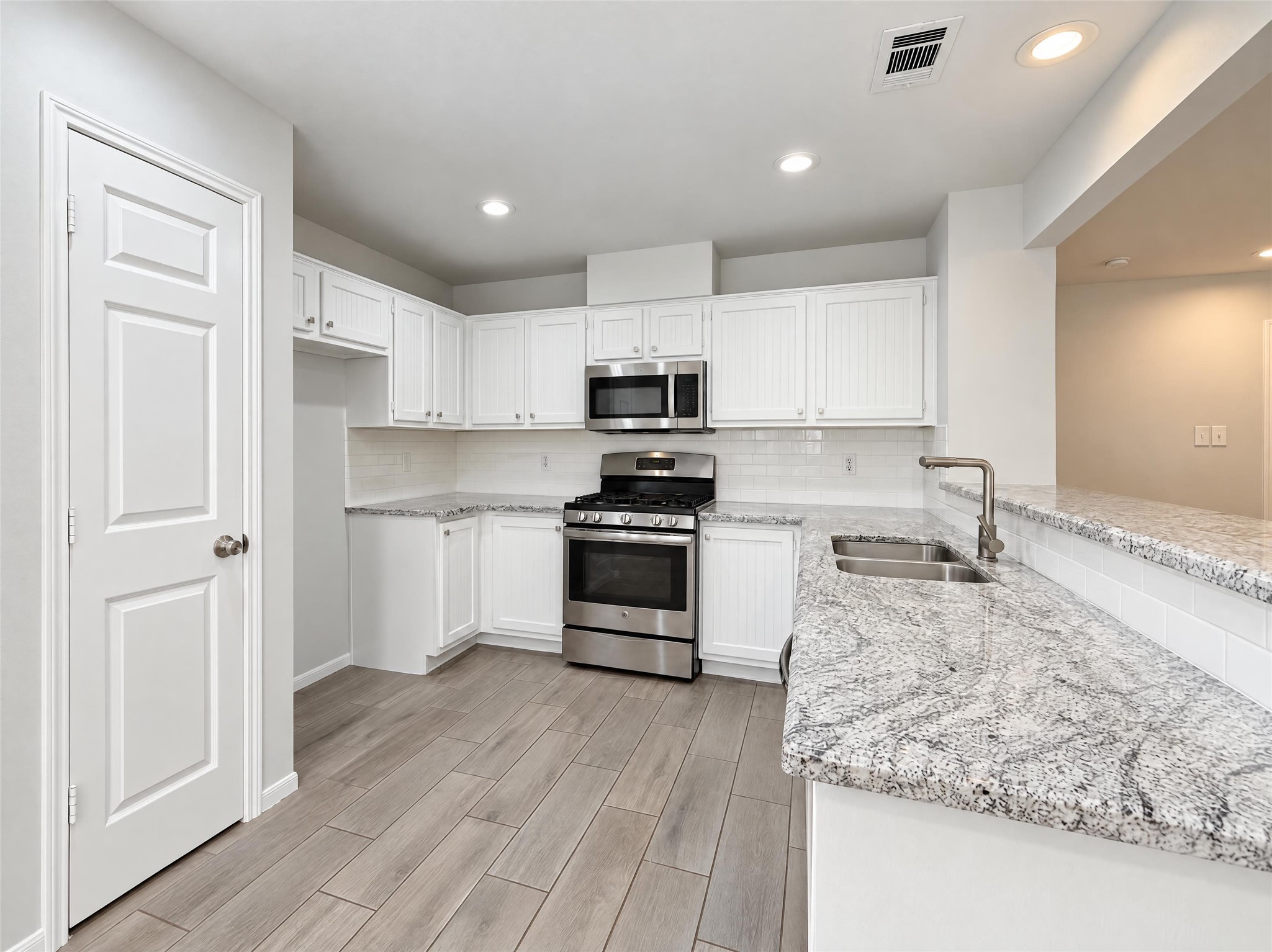 51 N Wilde Yaupon, Spring, TX 77381 51 N Wilde Yaupon, Spring, TX 77381