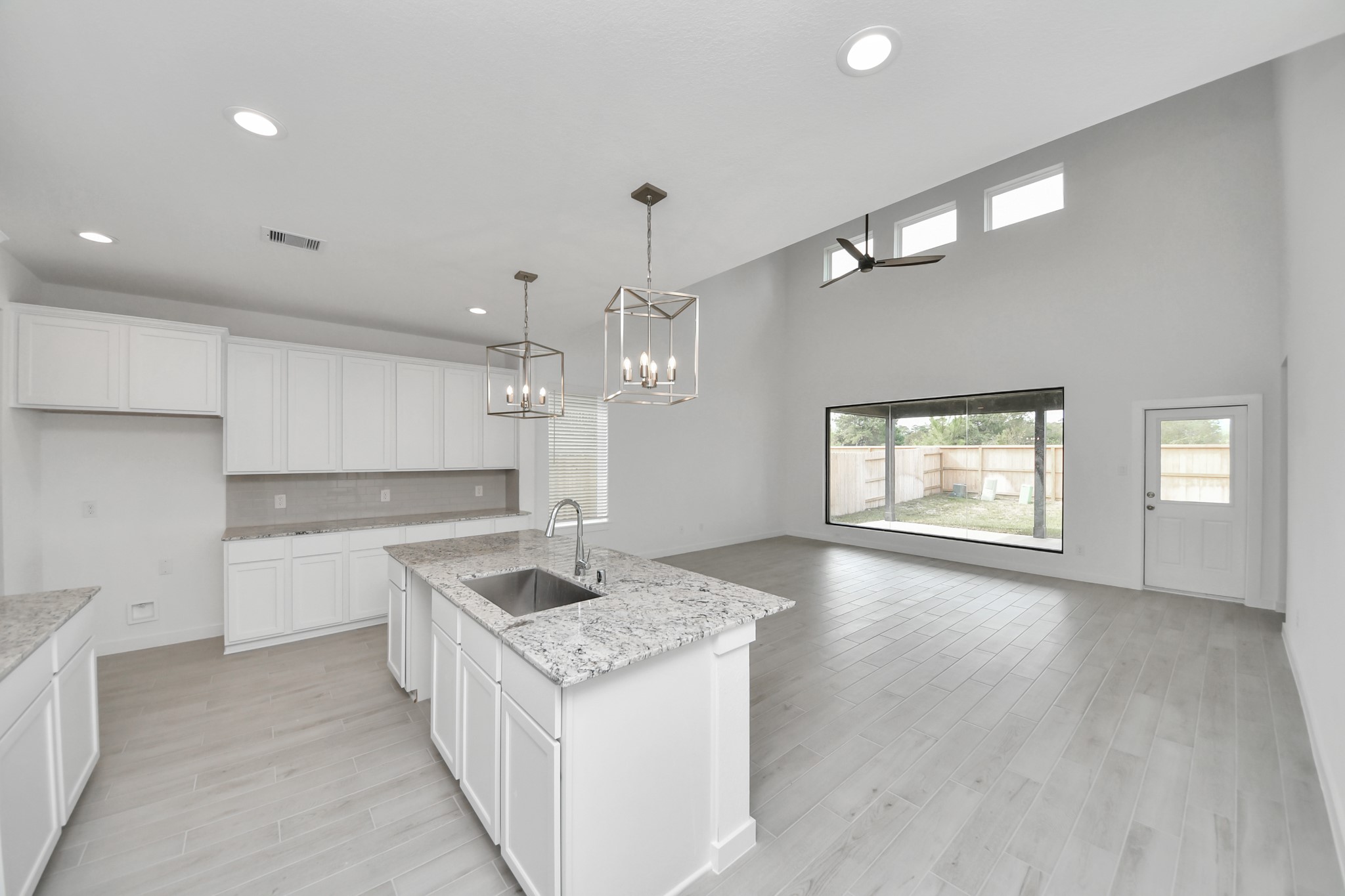 26355 Viva Drive, Magnolia, TX 77355
