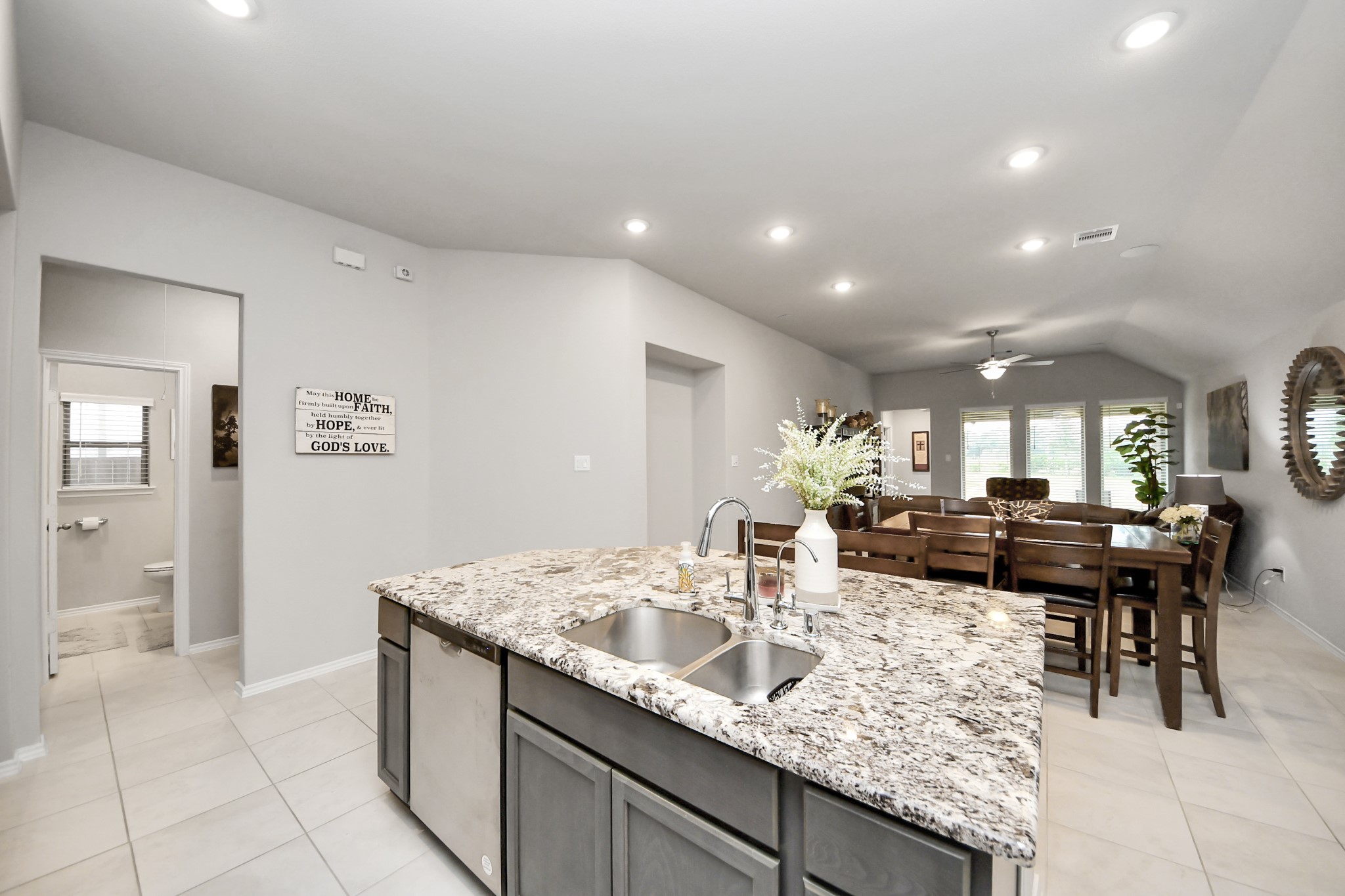 4218 Kinsey Street, Iowa Colony, TX 77583