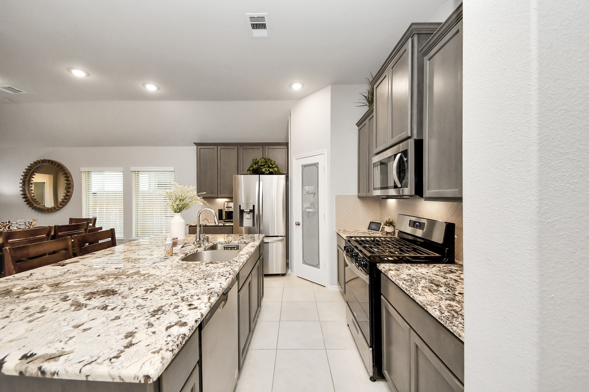 4218 Kinsey Street, Iowa Colony, TX 77583 4218 Kinsey Street, Iowa Colony, TX 77583