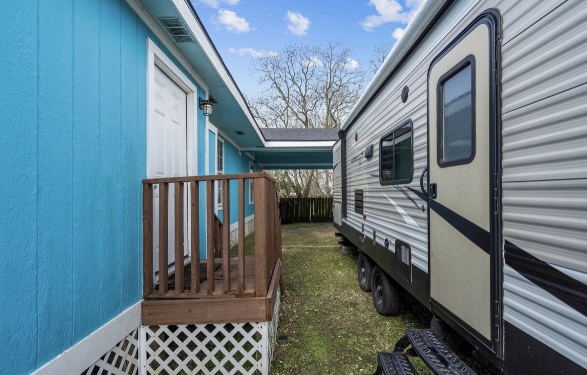 620 6th Street, Dickinson, TX 77539