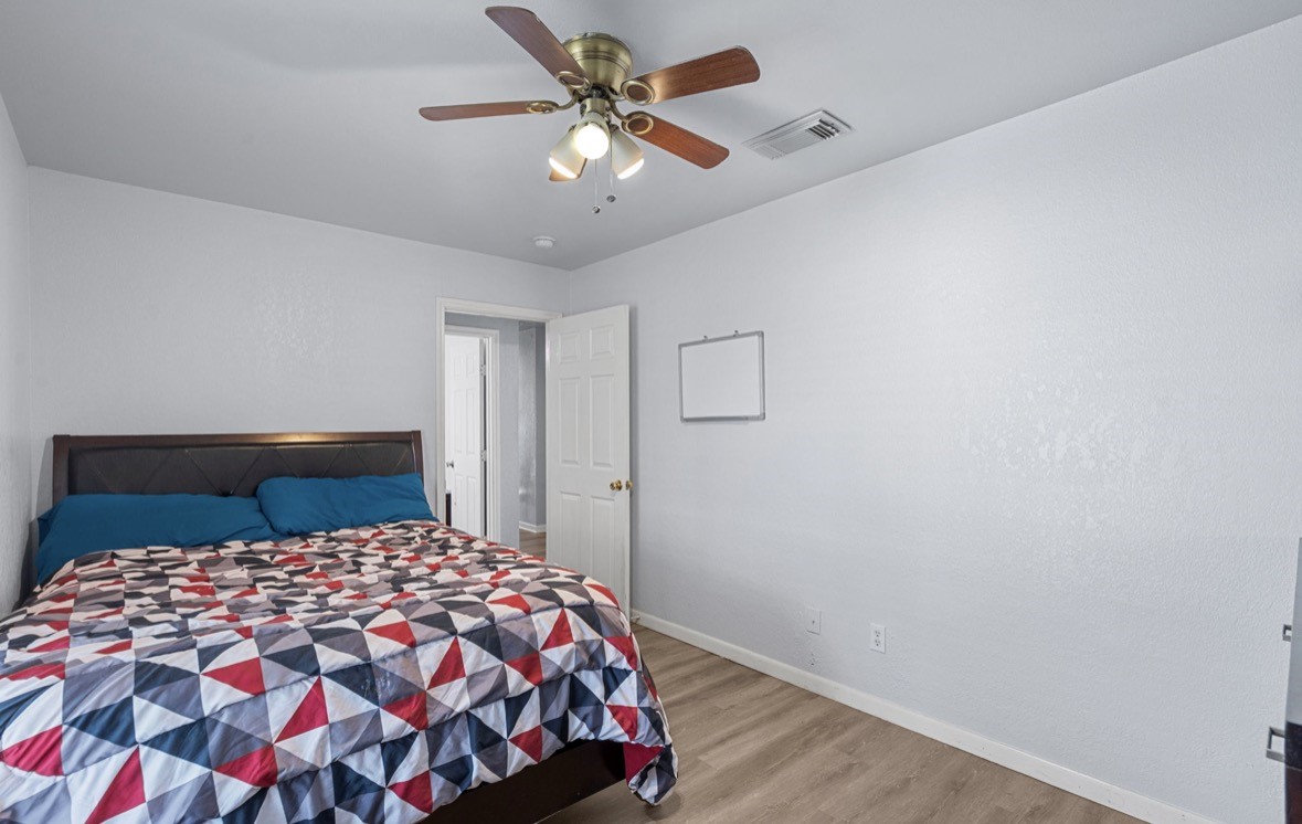 620 6th Street, Dickinson, TX 77539