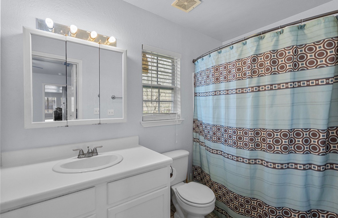 620 6th Street, Dickinson, TX 77539