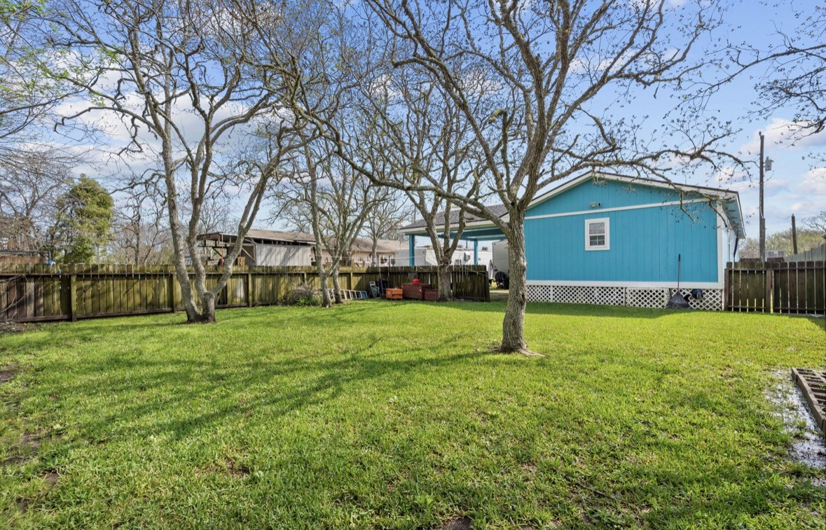 620 6th Street, Dickinson, TX 77539