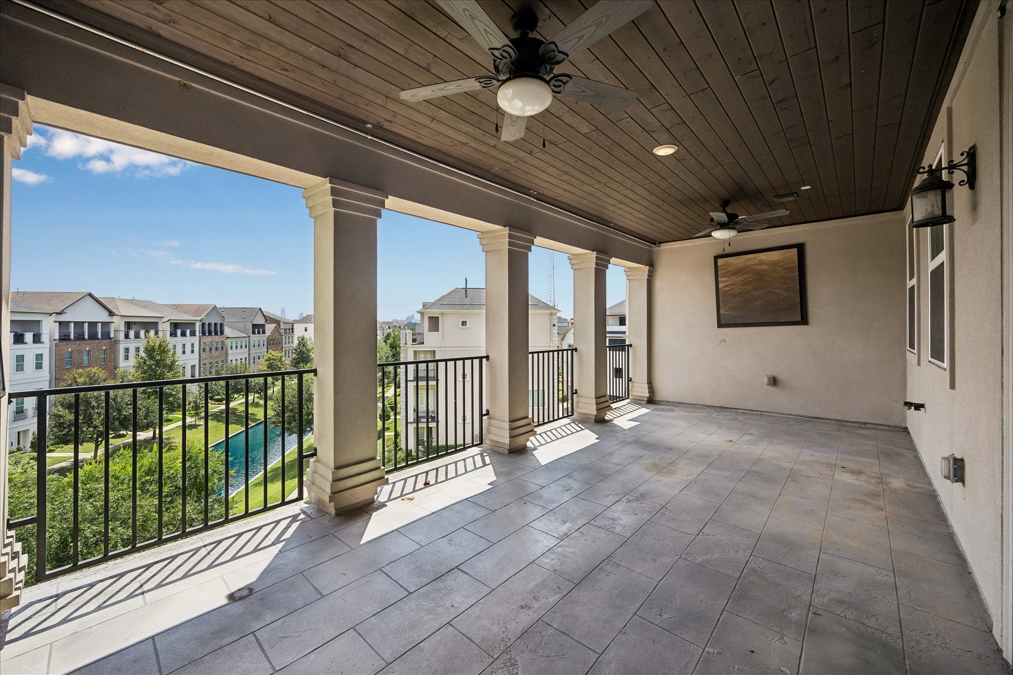 Wake up each day to peaceful water views that create a resort-style atmosphere right outside your windows.